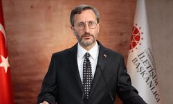 İletişim Başkanı Altun: Medya kuruluşlarını kamu otoritelerinin açıklamalarını esas almaya davet ediyoruz
