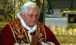 Emerit Papa 16. Benediktus öldü