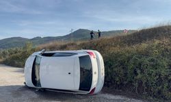 İznik’te otomobil şarampole uçtu: 2 yaralı