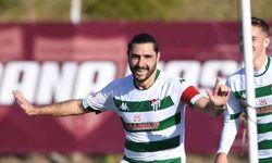 Bursaspor, Özer Hurmacı ile anlaşmaya vardı.
