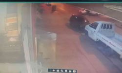 Bursa’da otomobil ile motosiklet sürücüsünün kazaya karıştığı anlar kamerada