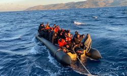 Yunan unsurlarınca ölüme terk edilen 46 kaçak göçmen kurtarıldı