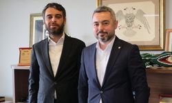 Bursaspor Kulübü’ne Emin Adanur 12 milyon TL bağışladı