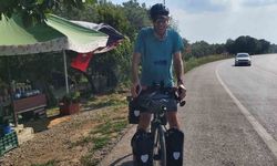 Kanadalı bankacı 2 bin 700 kilometre aşıp bisikletiyle İznik’e geldi