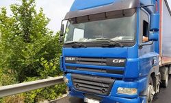 İnegöl'de Tır otomobile çarptı: 5 yaralı