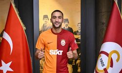 Galatasaray, Hakim Ziyech’i satın alma opsiyonlu kiralık olarak kadrosuna kattı.