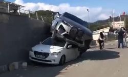 Bursa’da  cip, park halindeki aracın üzerine düştü