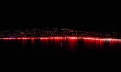 Gemlik’te binlerce meşale Cumhuriyet için yakıldı