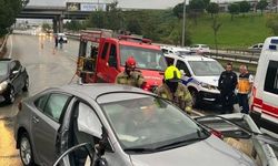 Bursa’da otomobil bariyerlere çarptı: 1 ölü