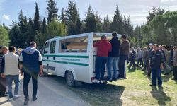 Bursa'da Cinnet kurbanı anne ve oğulları toprağa verildi