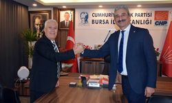 Mustafa Bozbey ,CHP'nin Bursa Büyükşehir Belediye Başkan adayı oldu.