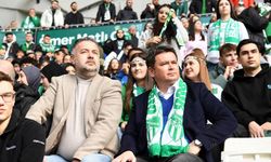 Bursaspor'un Maçını Öğrencilerle Birlikte İzledi