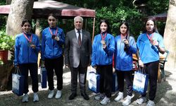 Başkan Bozbey, Başarılı sporcularla buluştu