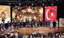 Bursa’yı  Altın Karagöz Halk Dansları heyecanı sardı