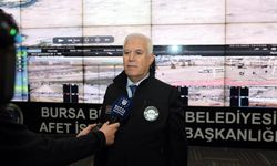 Bursa’da Kar Mesaisi: 33 Mahalle Yolu Kısa Sürede Açıldı!