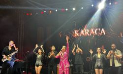 Yılın Son Dev Konseri: Işın Karaca Ayakta Alkışlattı
