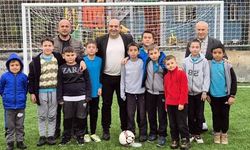 Büyükorhan’daki Tek Halı Saha Sil Baştan Yenilendi