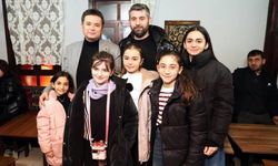 Simit ve Çay Eşliğinde Gönül Sofrası