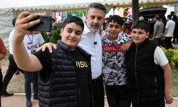 Gençler Bu ülkenin umudu sizsiniz