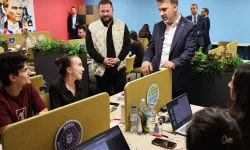 Bursa Büyükşehir Belediyesi, öğrencilerin yanında