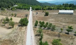 Keles'te yollar hem yenileniyor, hem genişliyor