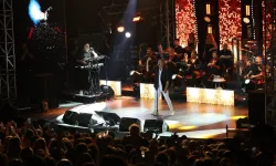 Bursa Festivali'ne Özcan Deniz'le muhteşem final