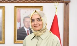 Betül Sayan Kaya görevlerinden affını istedi