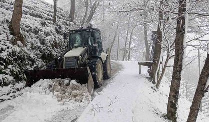 Rize’de kar yağışından ötürü 26 köy yolu ulaşıma kapandı