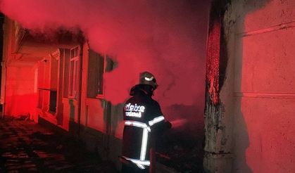 Bilgisayar bomba gibi patladı, mahalleli yangınla sokağa döküldü