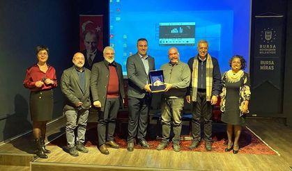 Ezel Akay ‘Bursa Bellek- Kent Söyleşileri’nin ilk konuğu oldu