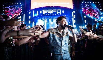 Sefo unutulmaz bir gece yaşattı.