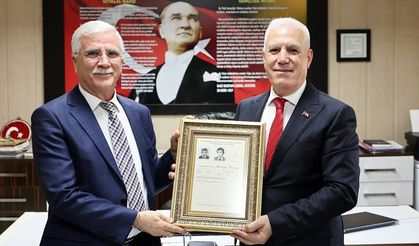 Başkan Bozbey’den öğretmenlere anlamlı ziyaret