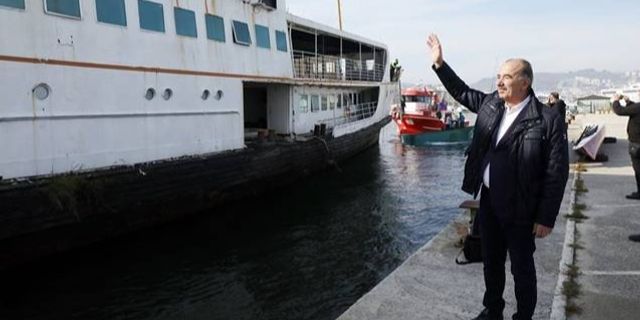 Turan Emeksiz yolcu vapuru ,Güzelyalı Yat Limanı’ndan İstanbul’a taşındı