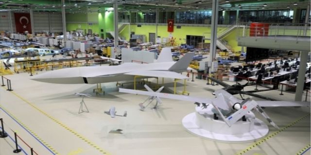 Baykar Teknoloji Lideri Bayraktar, insansız savaş uçağı Kızılelma'nın son halini paylaştı
