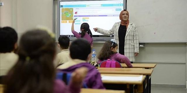 MEB'e bağlı okullarda yüzde 57 oranında kadın öğretmen görev başında
