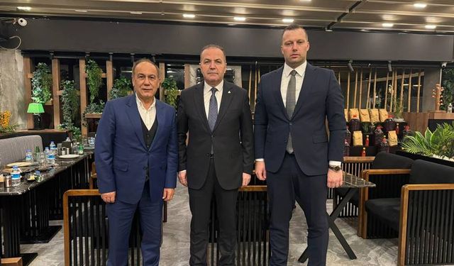 Adana Saimbeyli Belediye Başkanı Mustafa Şahin Gökçe Anavatan Partisi'ne Katıldı