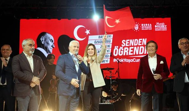 29 Ekim coşkusu İnegöl ve Yıldırım'da yaşandı