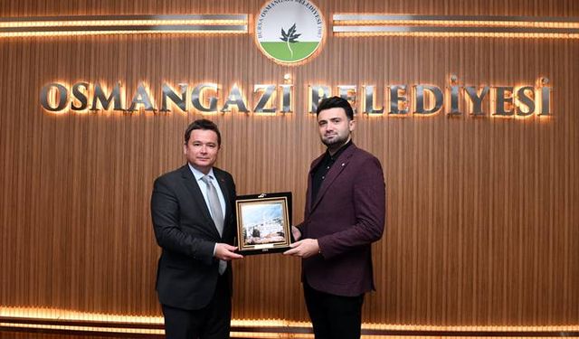 Şampiyonluk kupası Başkan Aydın’ın ellerinde