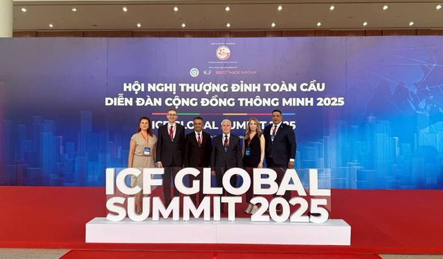 Bozbey: Bursa’nın Geleceği Tarih ve Teknolojinin Sentezinde