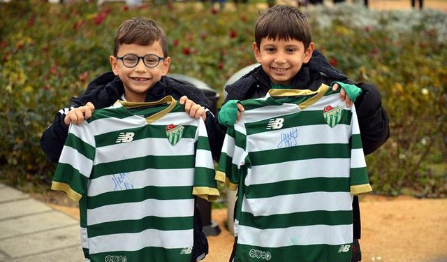 Yeşil-Beyaz Coşku, Bursaspor Taraftarıyla Buluştu