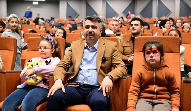 Yıldırım’da Karne Şöleni: Obada Tarih, Sahnede Sanat!