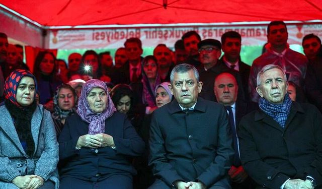 Depremin Yaraları Siyaset Üstü Bir Gayretle Sarılmalı