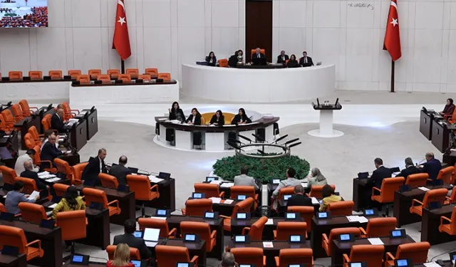 En düşük emekli aylığı düzenlemesi görüşülüyor..