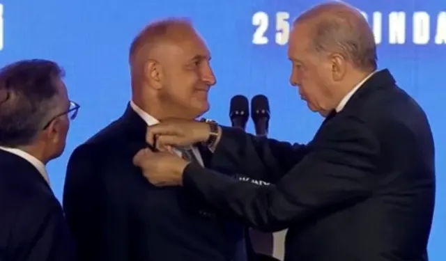 AK Parti'ye 10 yeni katılım var