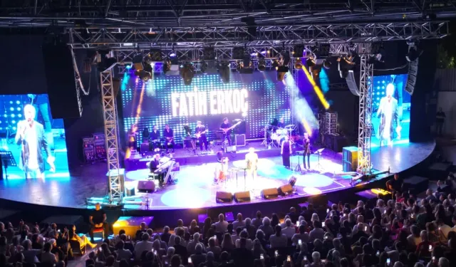 Fatih Erkoç Bursalılara unutulmaz bir gece yaşattı.