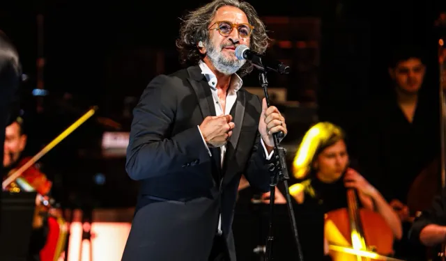 Fettah Can, müzikseverlere unutulmaz bir gece yaşattı.