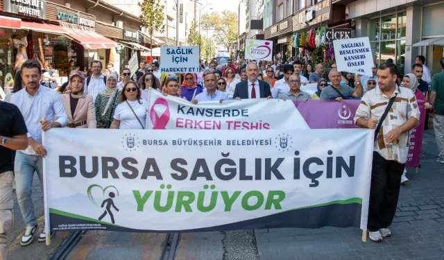 Bursa  3-9 Eylül Halk Sağlığı Haftası kapsamında yürüdü