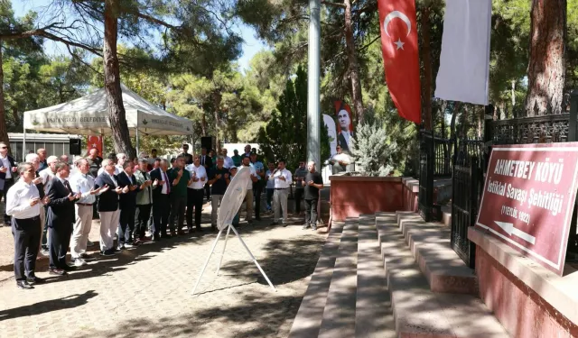 Bursa'nın Kurtuluş Günü'nde şehitler dualarla anıldı