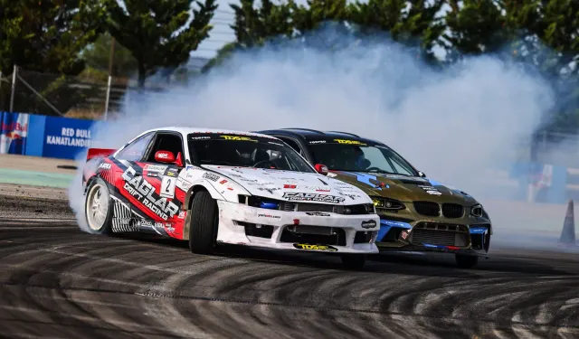 İstanbul Park'ta Drift mücadelesi nefes kesti