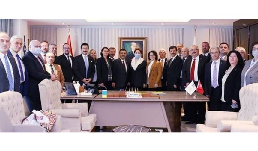 İYİ Parti Genel Başkanı Meral Akşener: Bursa Teşkilatımızı kutluyorum